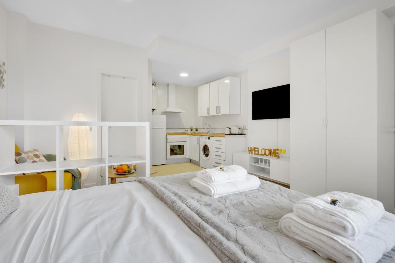 Apartamento Welcome Малага Экстерьер фото